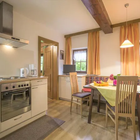 Apartment In Top Location In Fuegen With Balcony Exterior photo