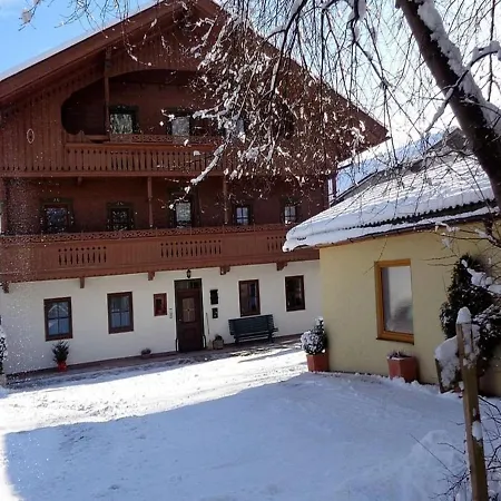 Apartment In Top Location In Fuegen With Balcony Exterior photo