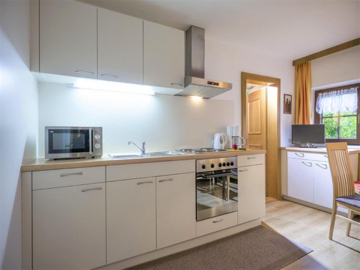 In Location In With Balcony Apartment Fuegen
